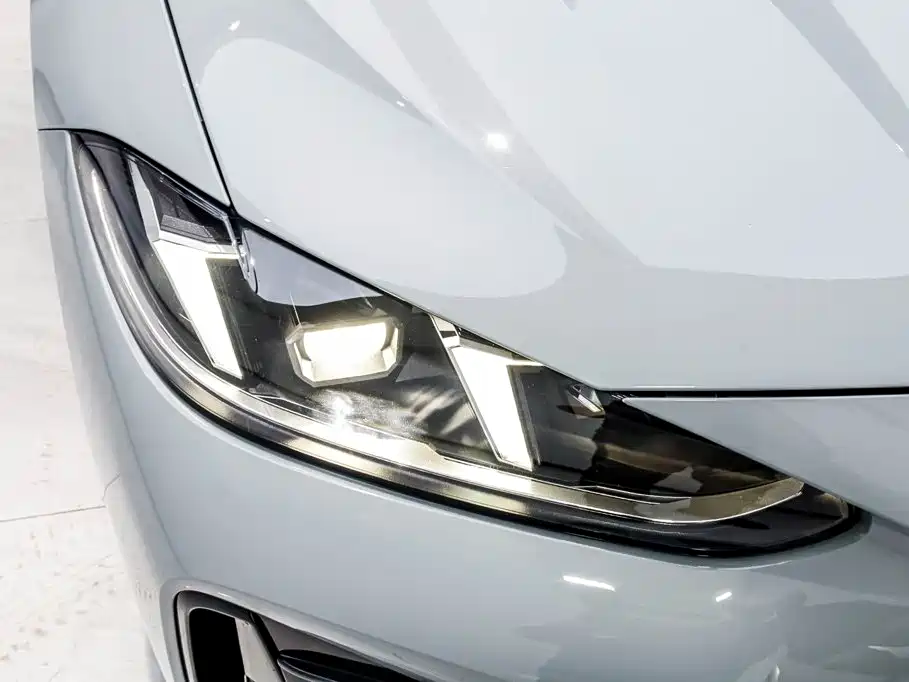 BMW 4 Series — миниатюра 27