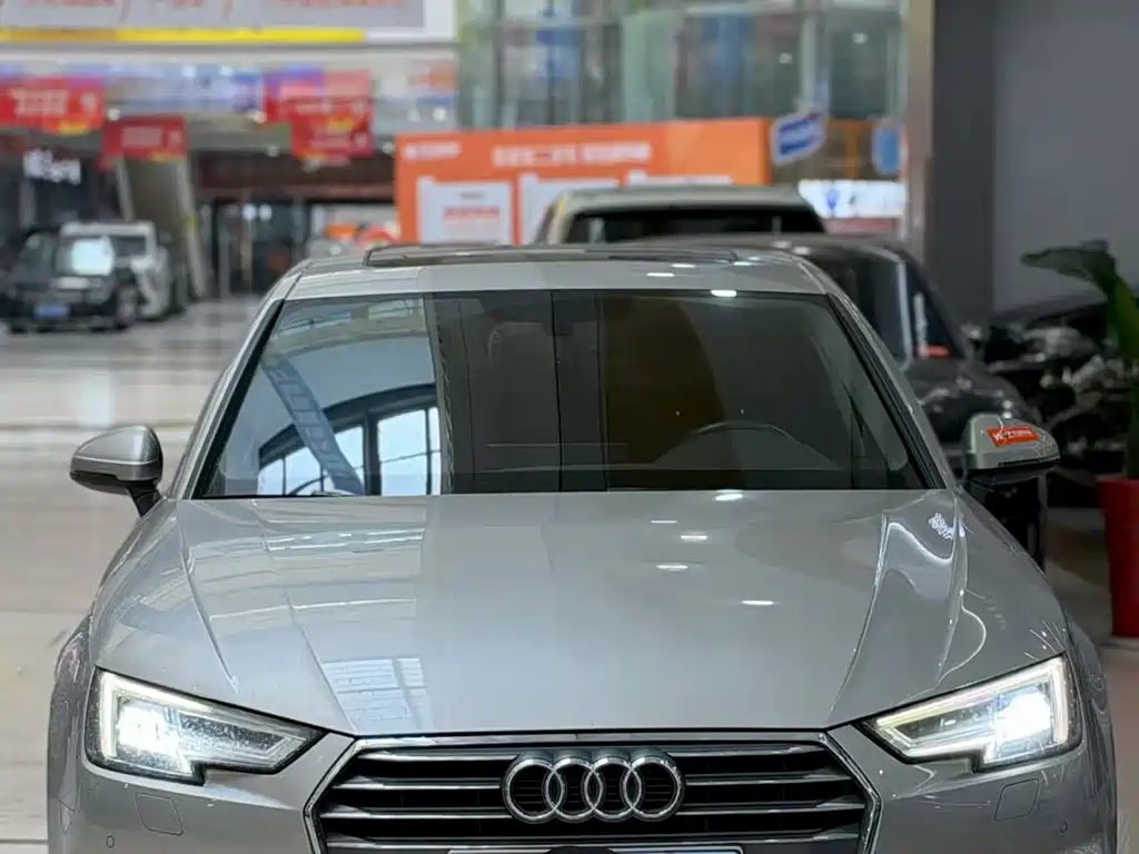 Audi A4L — миниатюра 2