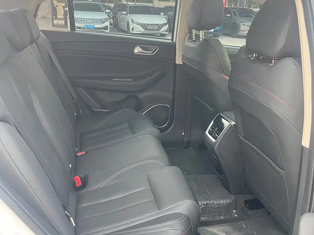 Chery Arrizo 5 PLUS — миниатюра 9