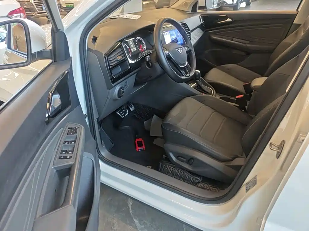 Jetta VS7 — миниатюра 16
