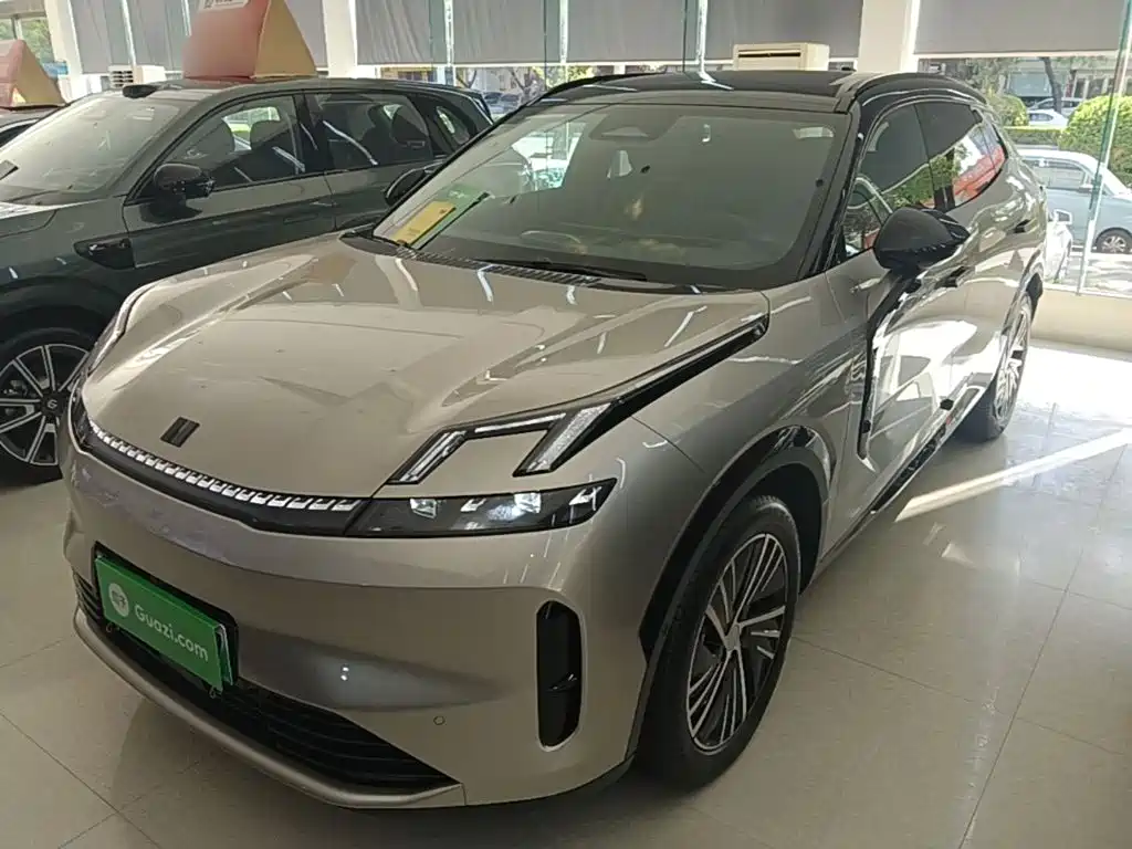 Lynk & Co 08 EM-P — миниатюра 2