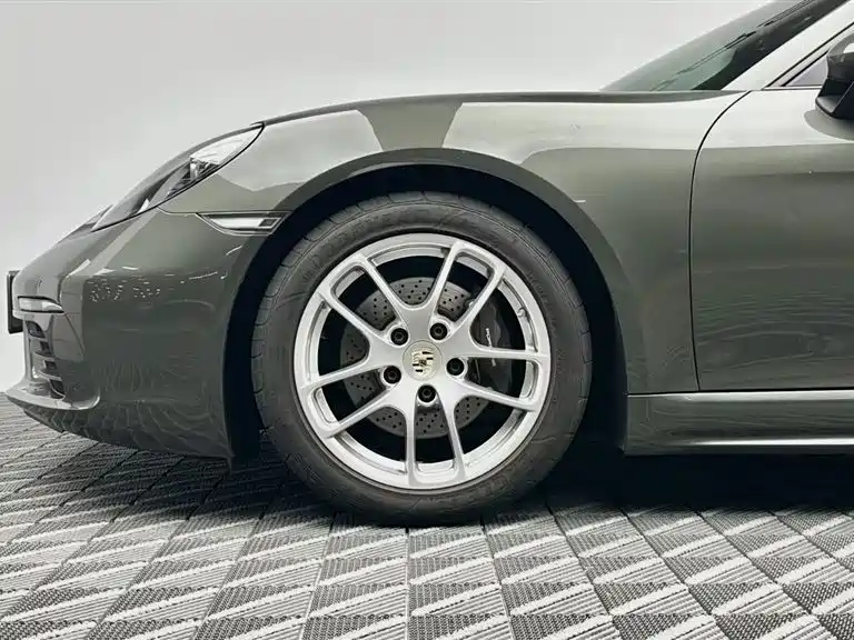 Porsche 718 2022 Cayman 2.0T