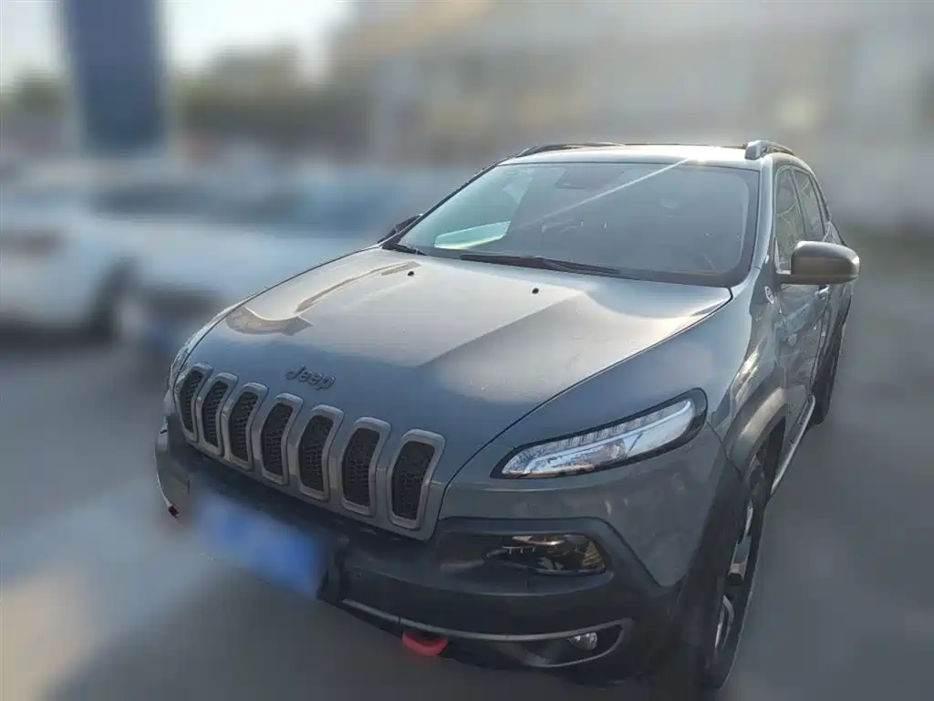 Jeep Cherokee (Import) 2016