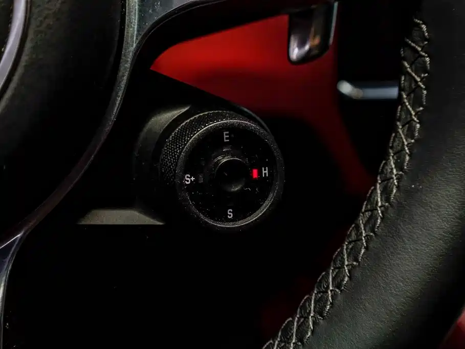 Porsche Cayenne Hybrid — миниатюра 18