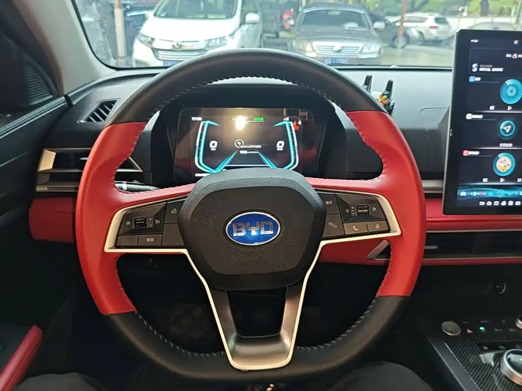 BYD e2 — миниатюра 11