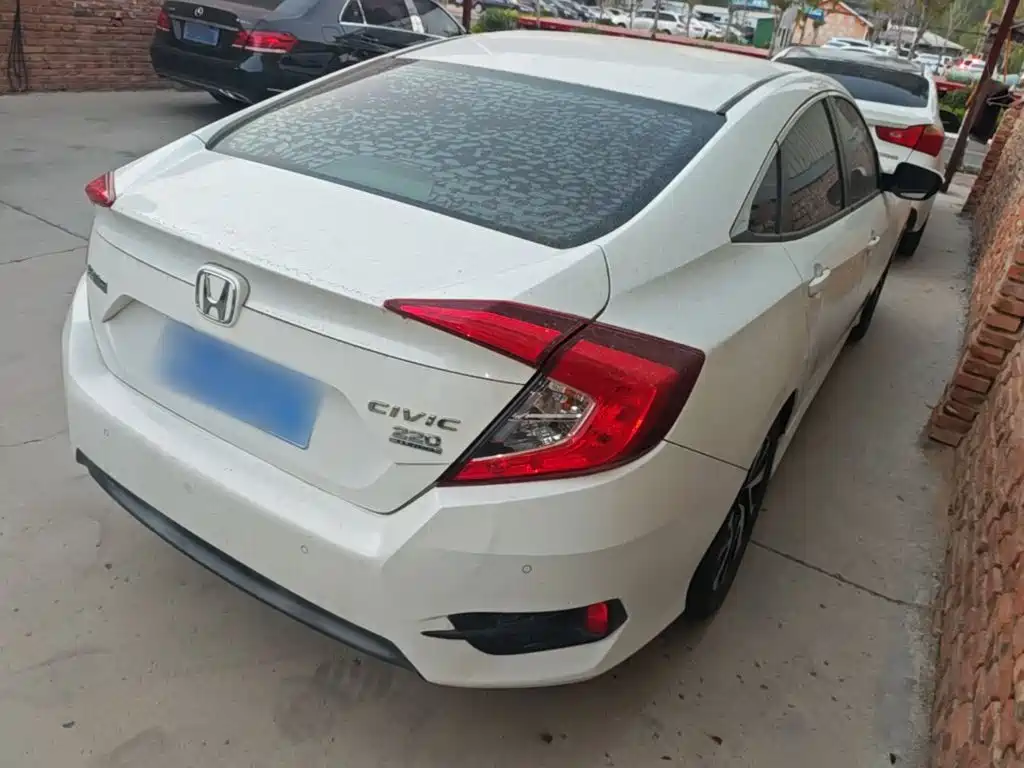 Honda Civic — миниатюра 7
