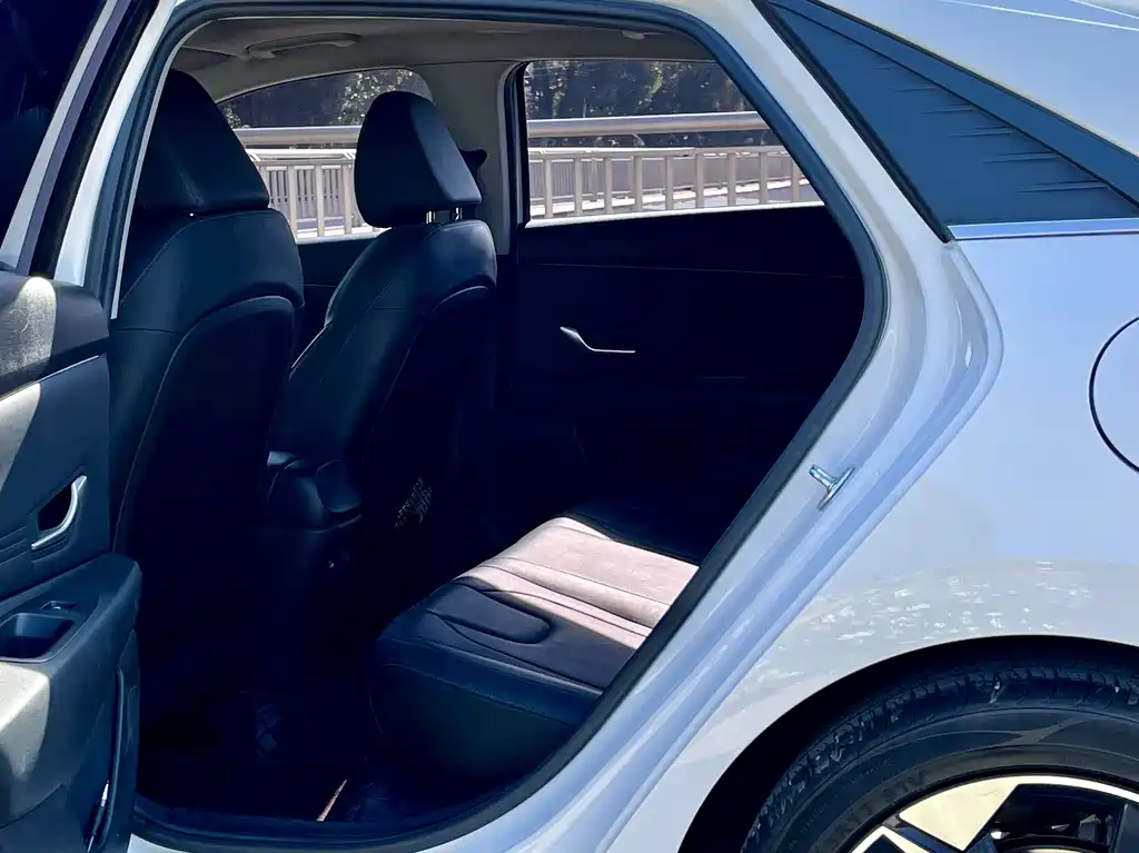 Hyundai Elantra 2021 1.5L CVT GLX Elite
