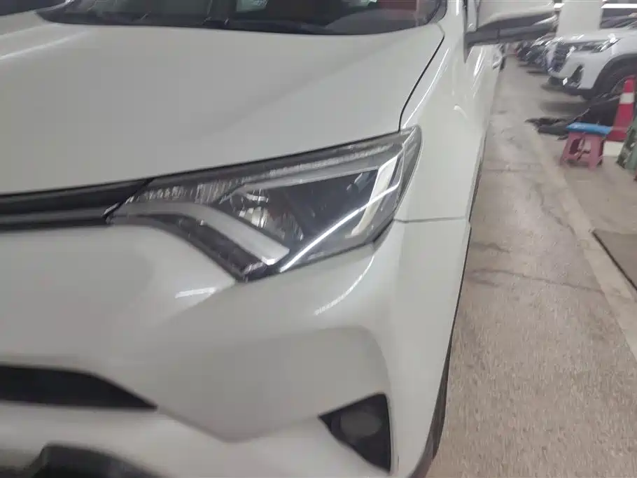 TOYOTA RAV4 RONGFANG