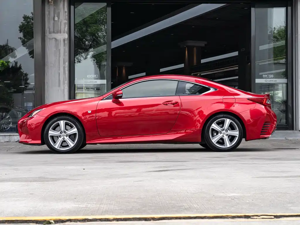 Lexus RC 2016 200t F SPORT