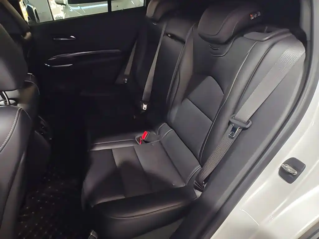 Cadillac XT4 — миниатюра 17