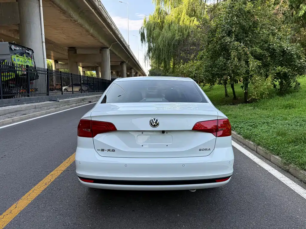 Volkswagen Bora — миниатюра 6