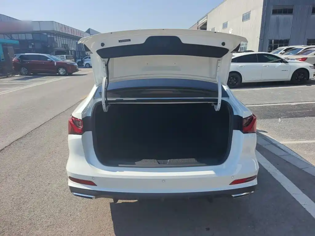 Roewe i5 — миниатюра 19
