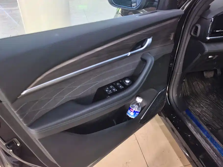 Geely Xingyue L — миниатюра 7