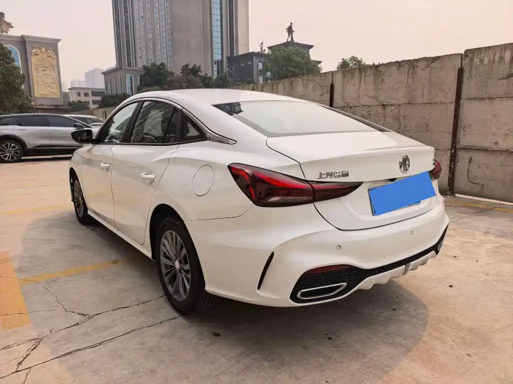 MG MG5 — миниатюра 8