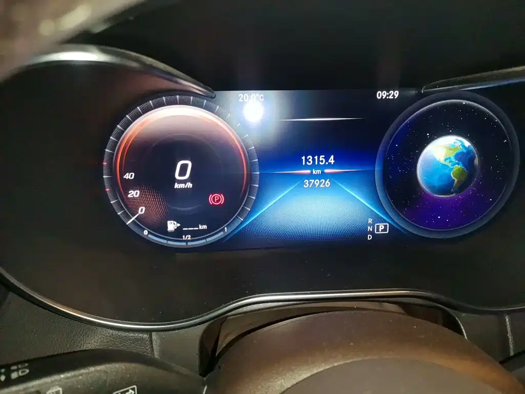 Mercedes-Benz GLC — миниатюра 8