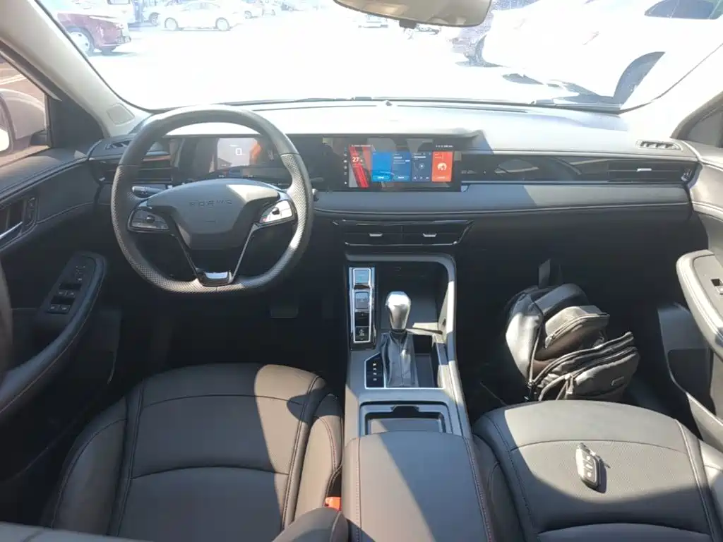 Roewe i5 — миниатюра 10