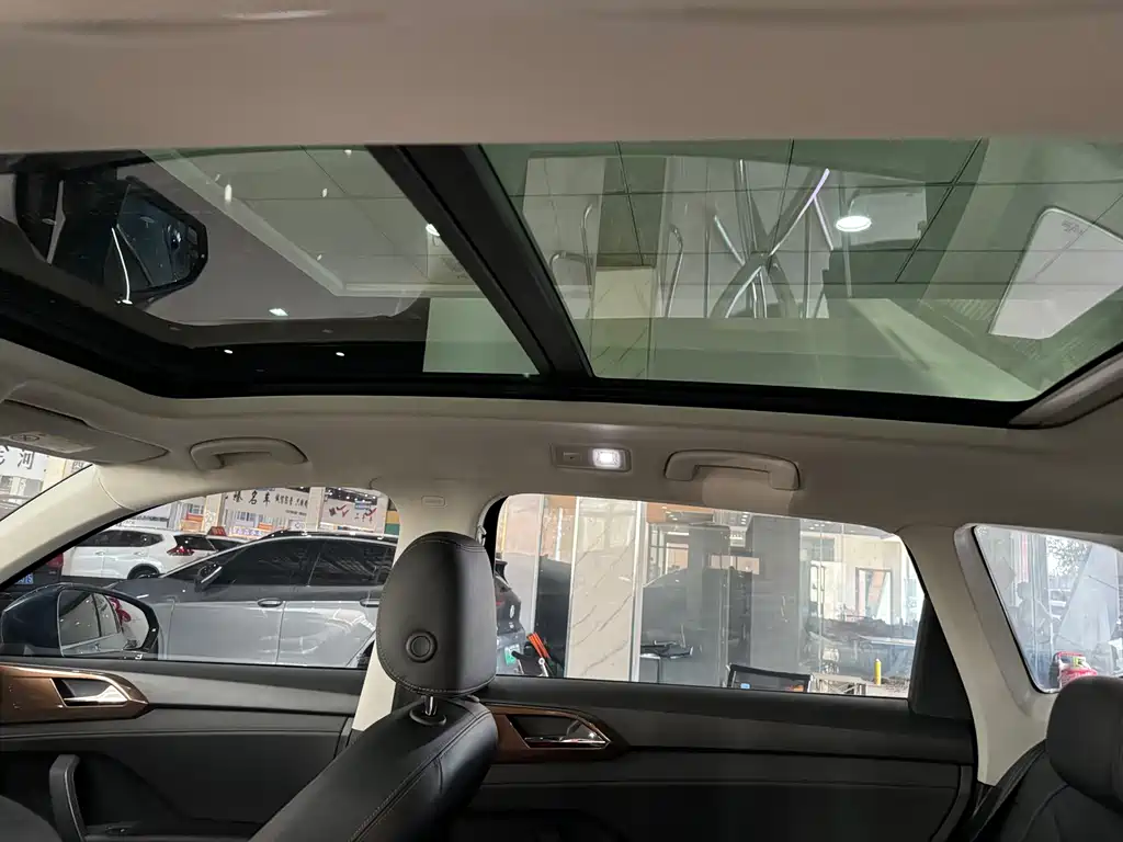 Volkswagen Tharu — миниатюра 7