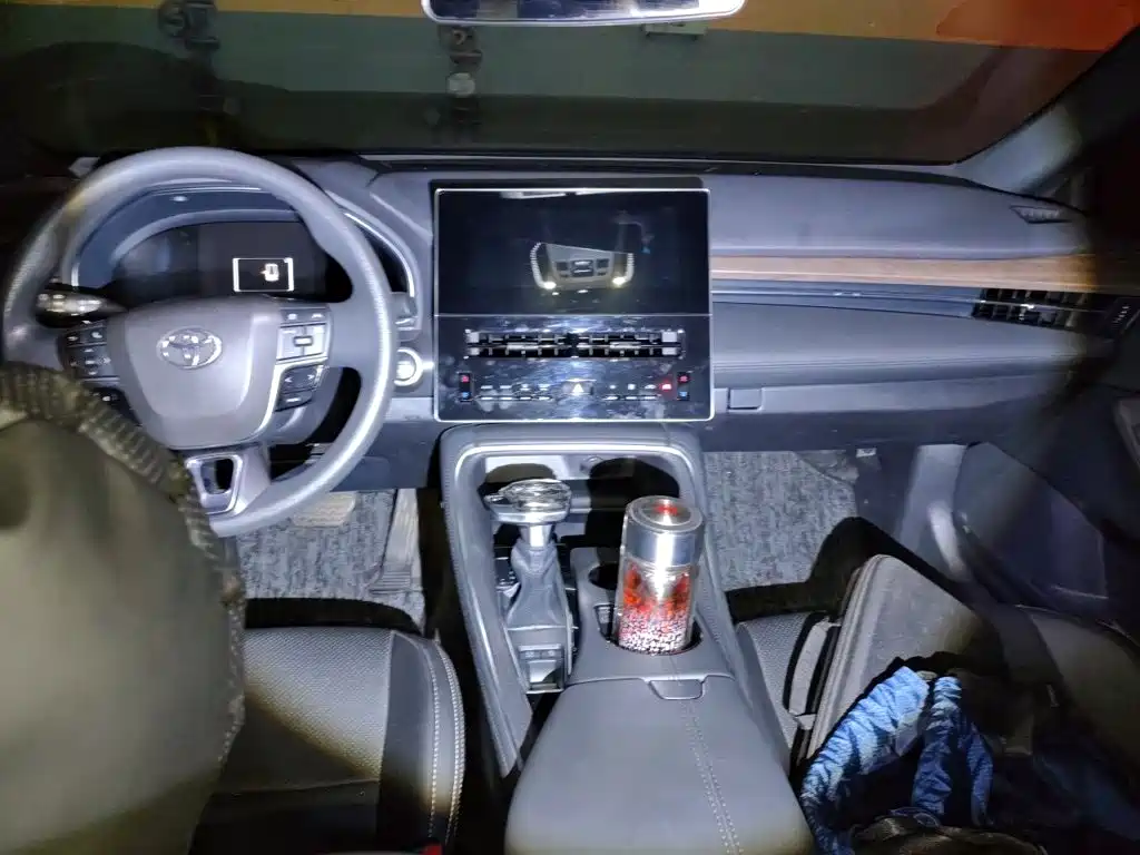Toyota Avalon — миниатюра 10