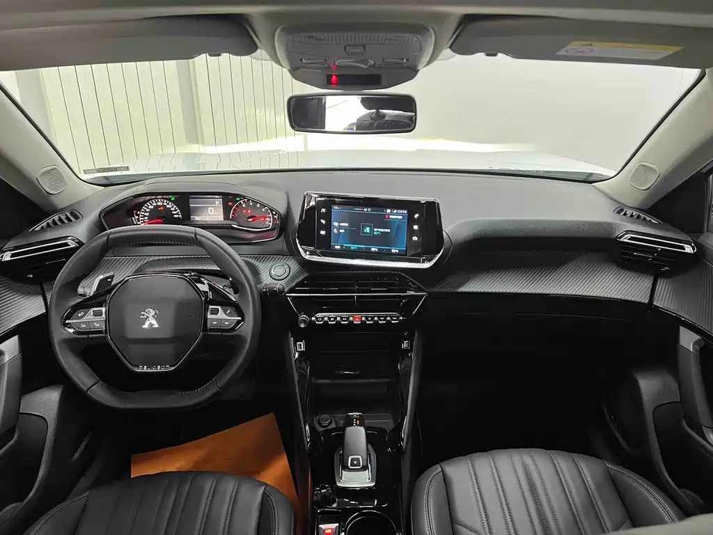 Peugeot 2008 — миниатюра 16