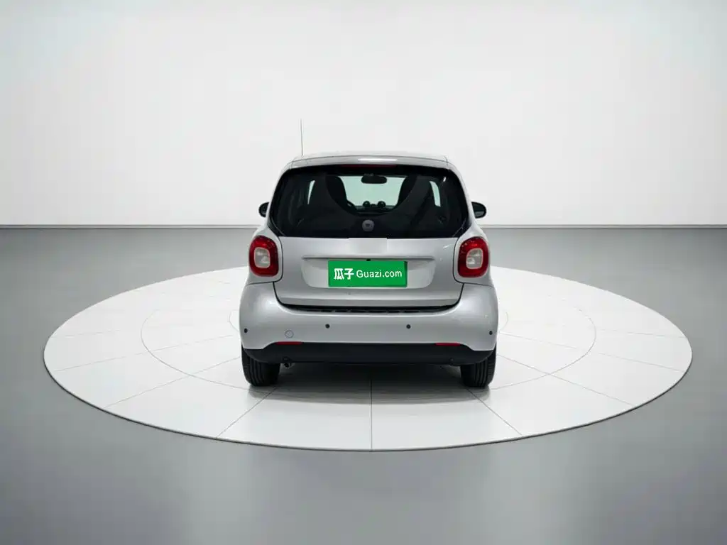smart Smart Fortwo — миниатюра 5