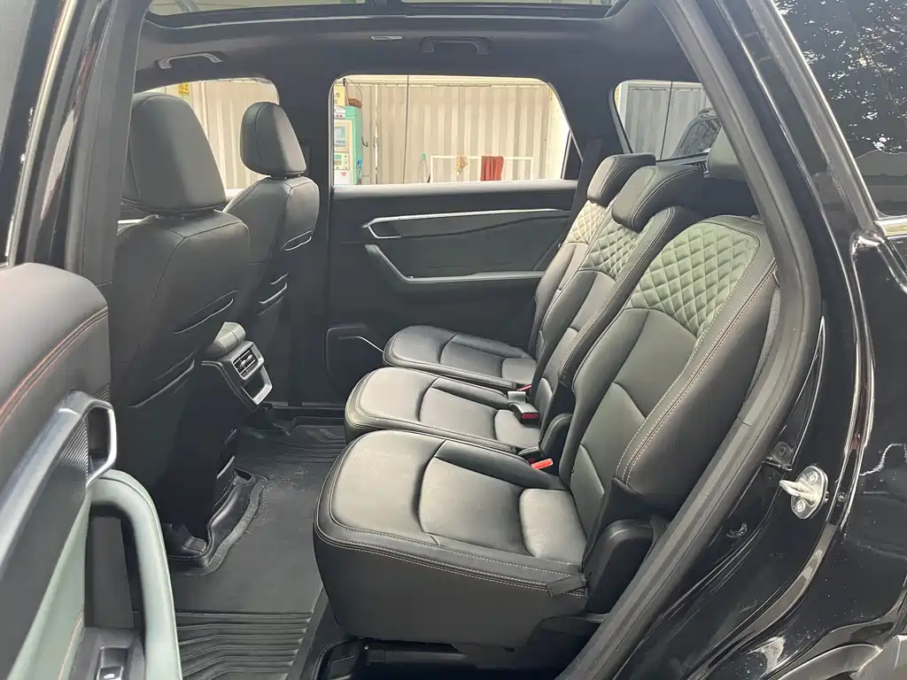 Geely Haoyue L — миниатюра 9