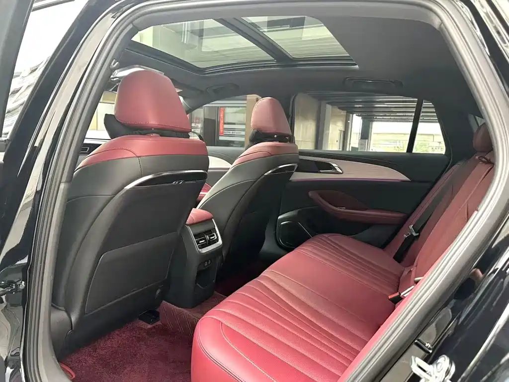 Hongqi Hongqi H5 — миниатюра 4