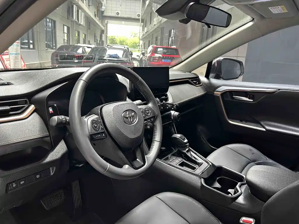 Toyota Wildlander 2024 2.0L CVT