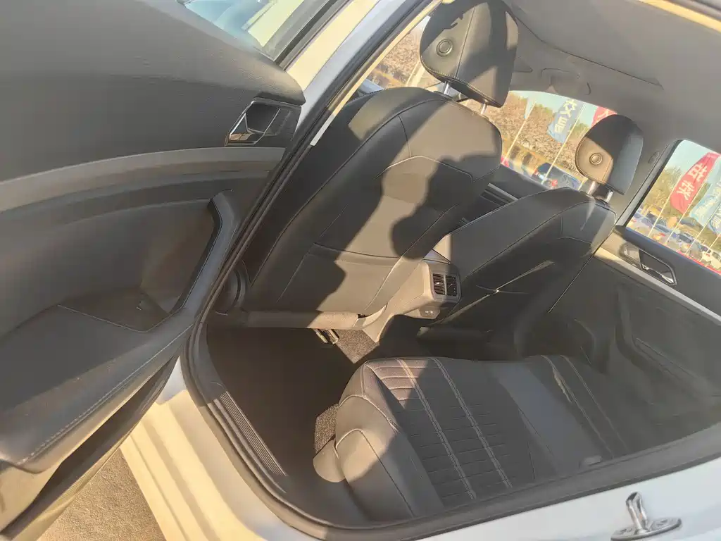 Volkswagen Lavida 2019 1.5L AT VI