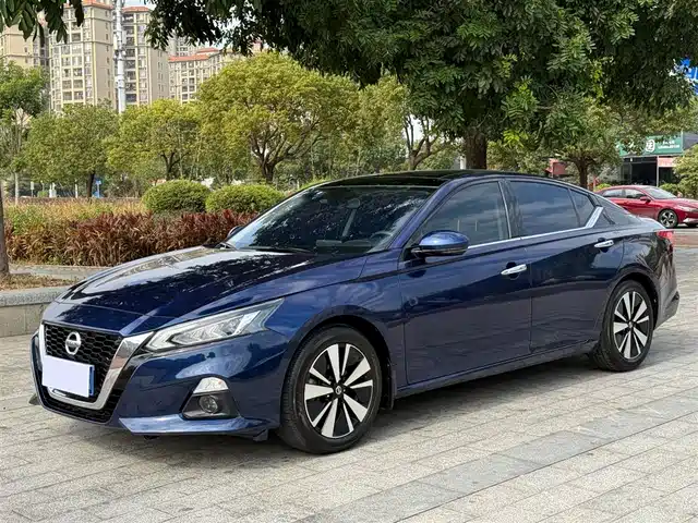 NISSAN TEANA