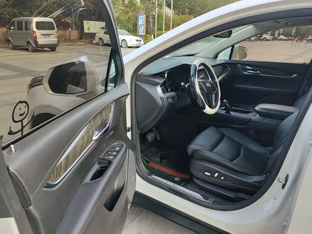 Cadillac XT5 — миниатюра 12