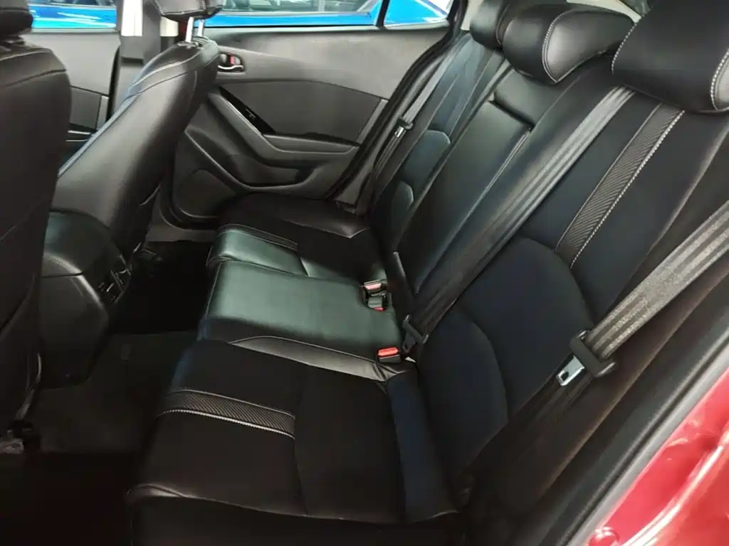 Mazda 3 Axela — миниатюра 17