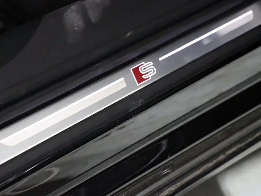 Audi A6L — миниатюра 15