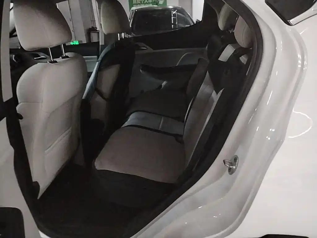 BYD Yuan Pro — миниатюра 13