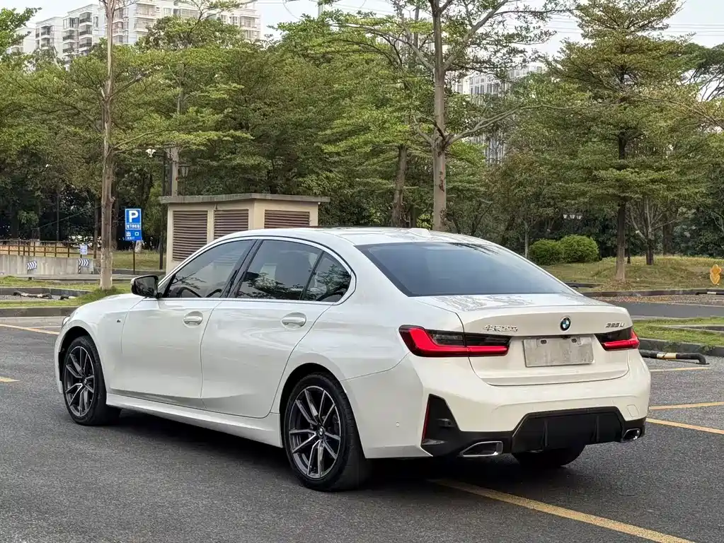 BMW 3 Series — миниатюра 10