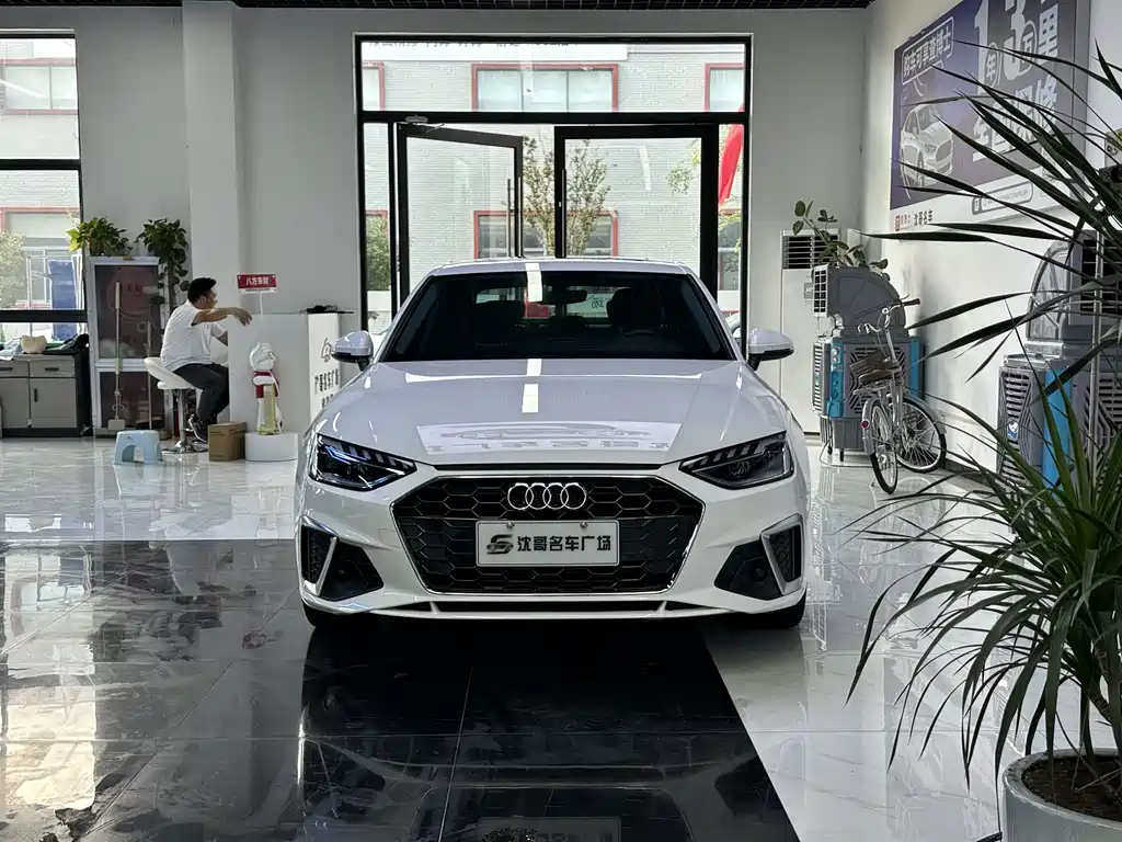 Audi A4L — миниатюра 2