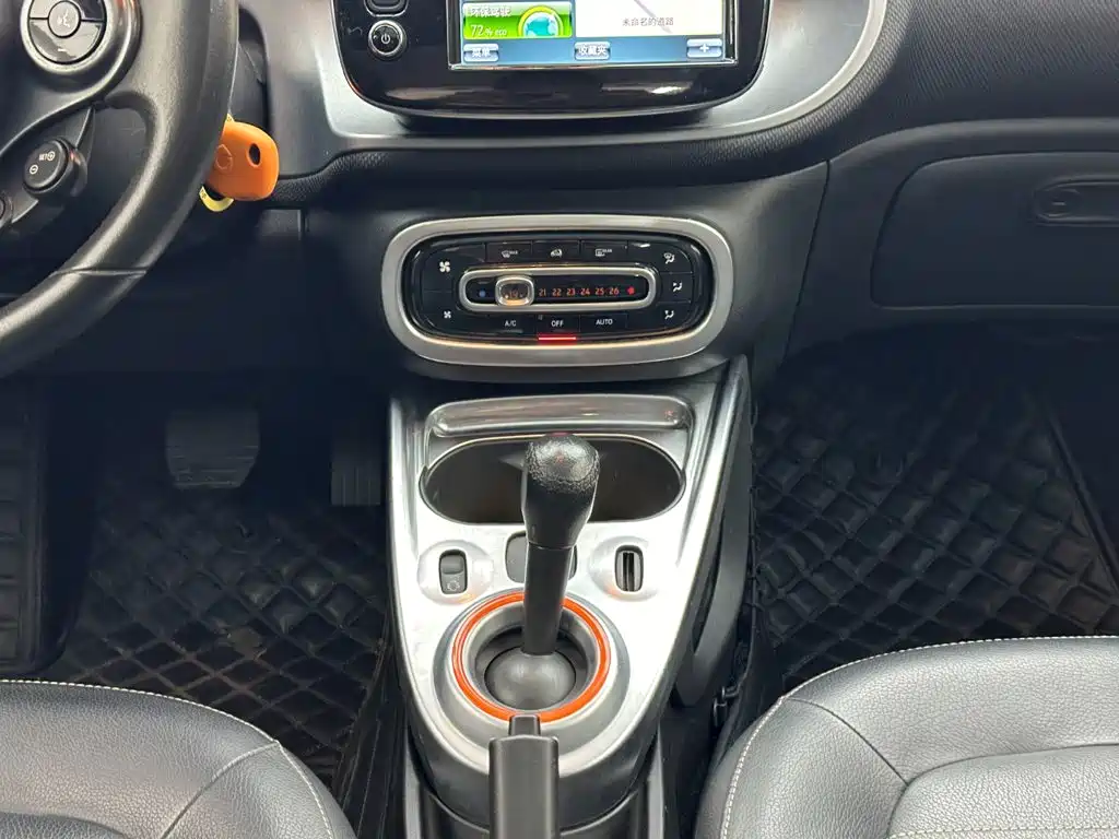 smart Smart Fortwo — миниатюра 15