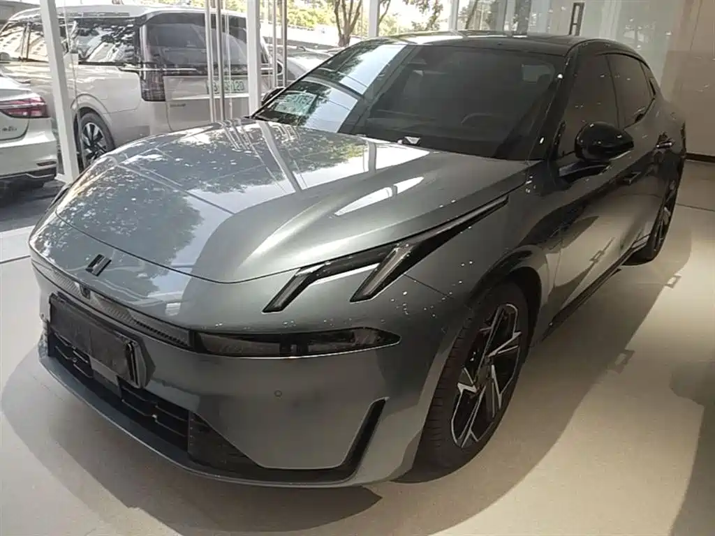 Lynk & Co 07 EM-P 2024