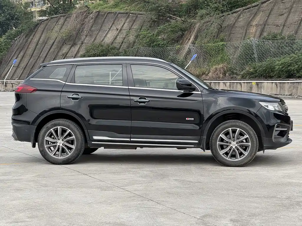 Geely Boyue — миниатюра 7