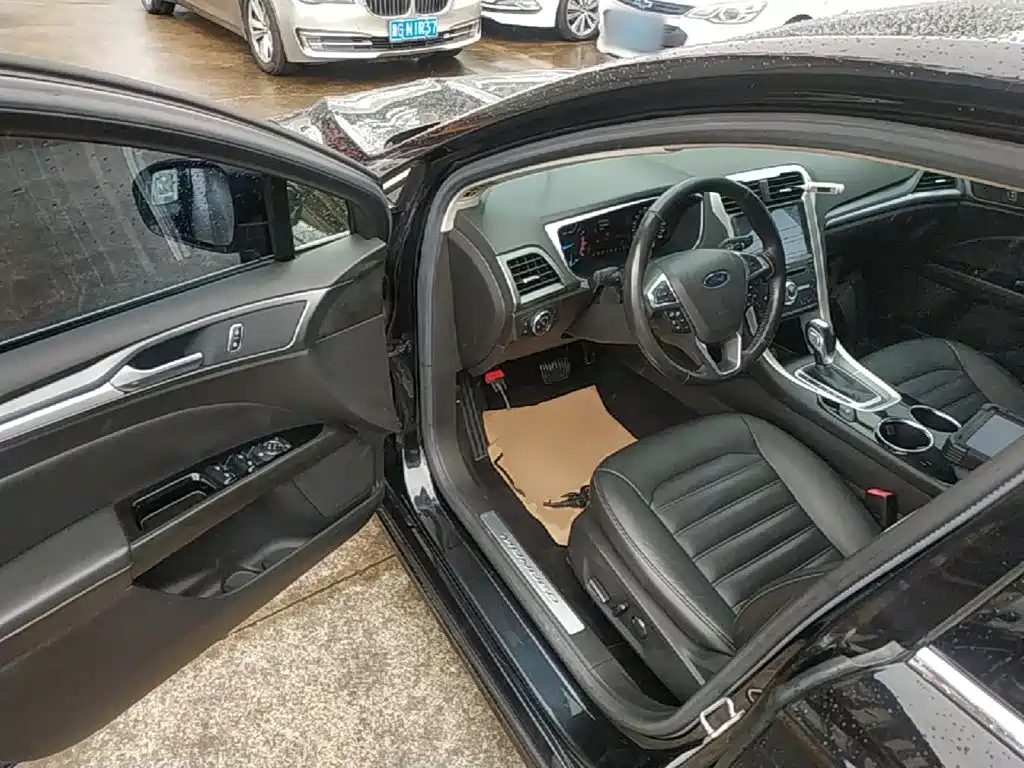 Ford Mondeo — миниатюра 16
