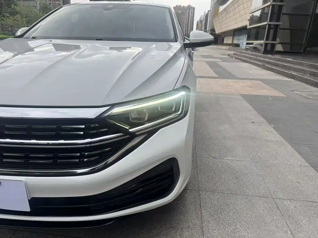 Volkswagen Sagitar — миниатюра 25