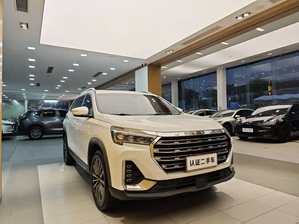 JETOUR X90 PLUS 2021 1.6TD DCT 5 мест