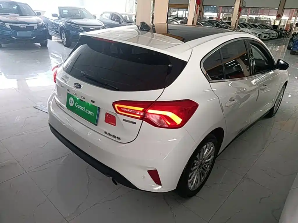 Ford Focus — миниатюра 7