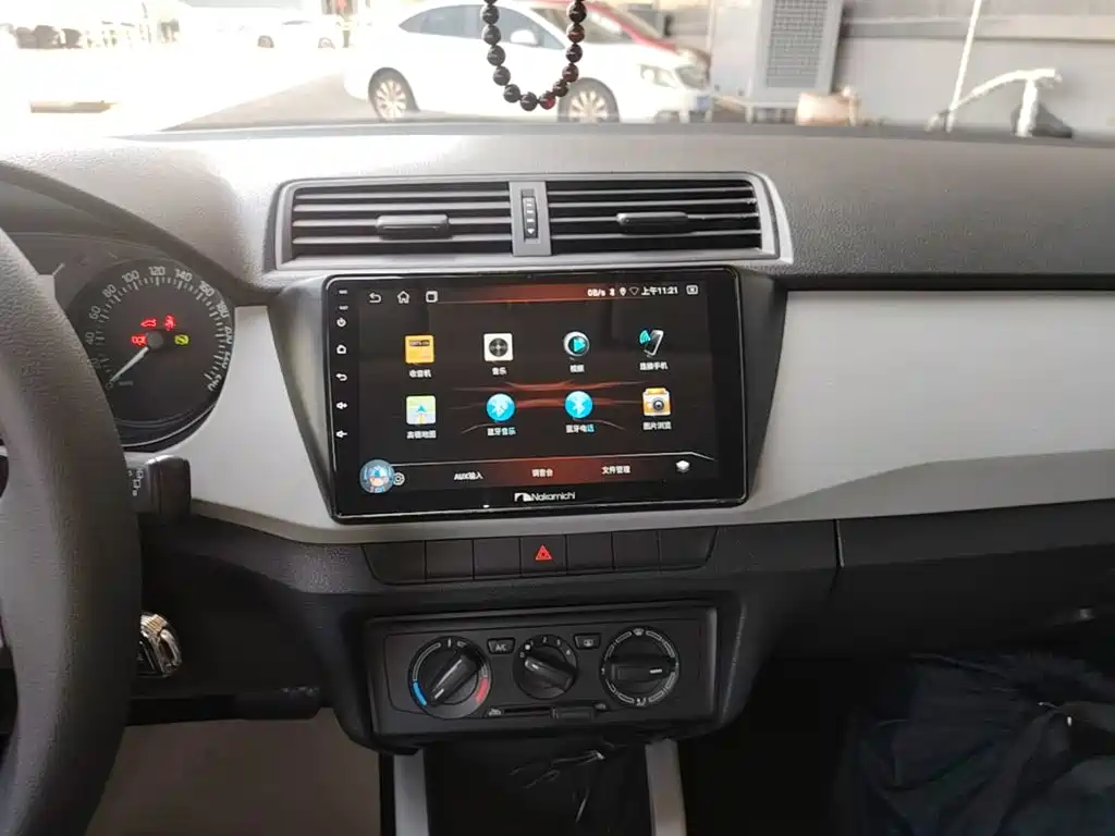 Skoda Fabia — миниатюра 13