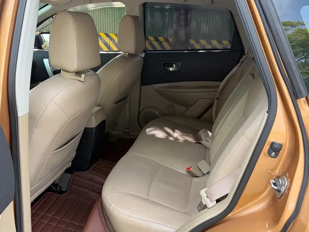 Nissan Qashqai — миниатюра 10