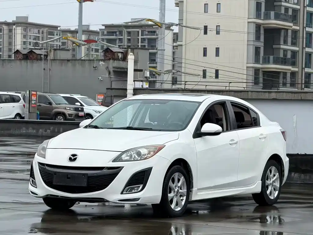 Mazda 3 Xingcheng 2013