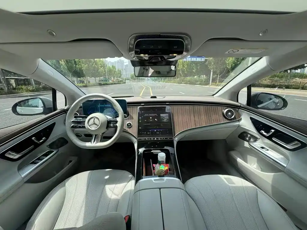 Mercedes-Benz EQE 2022 350 Luxury