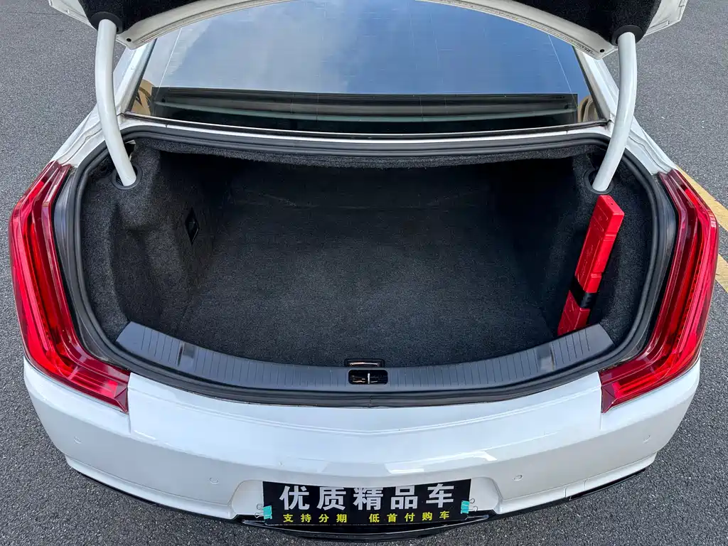 Cadillac XTS — миниатюра 10