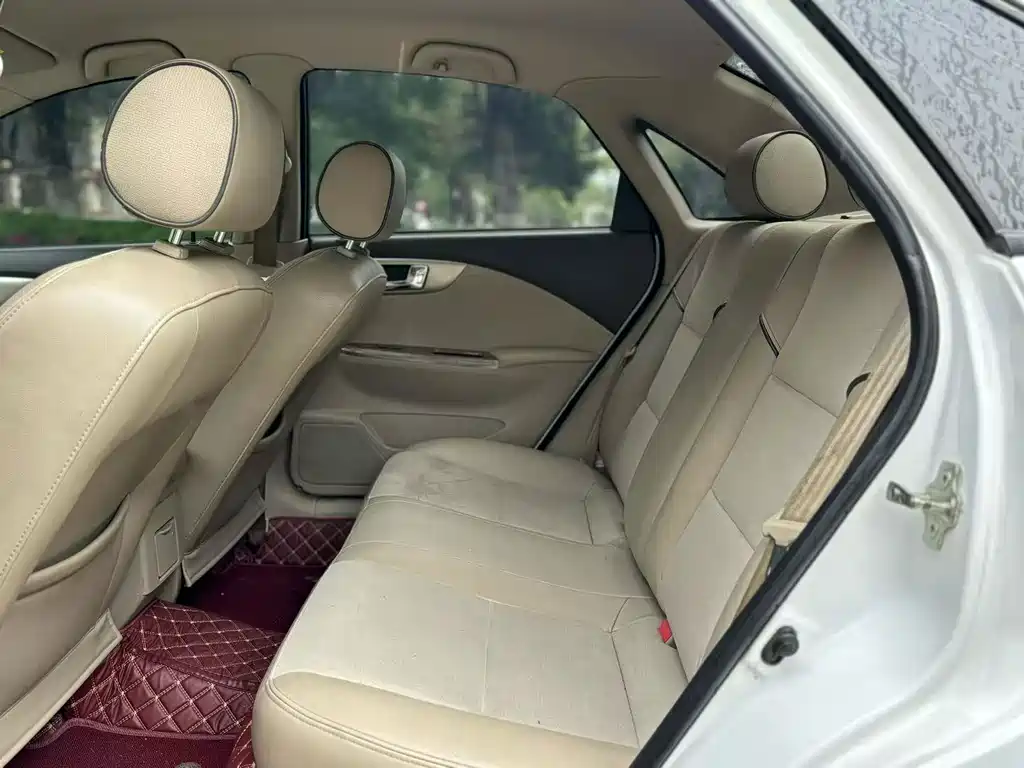 Buick Excelle — миниатюра 5