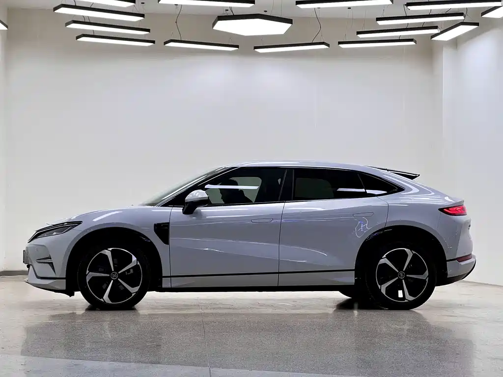 BYD SONG L EV