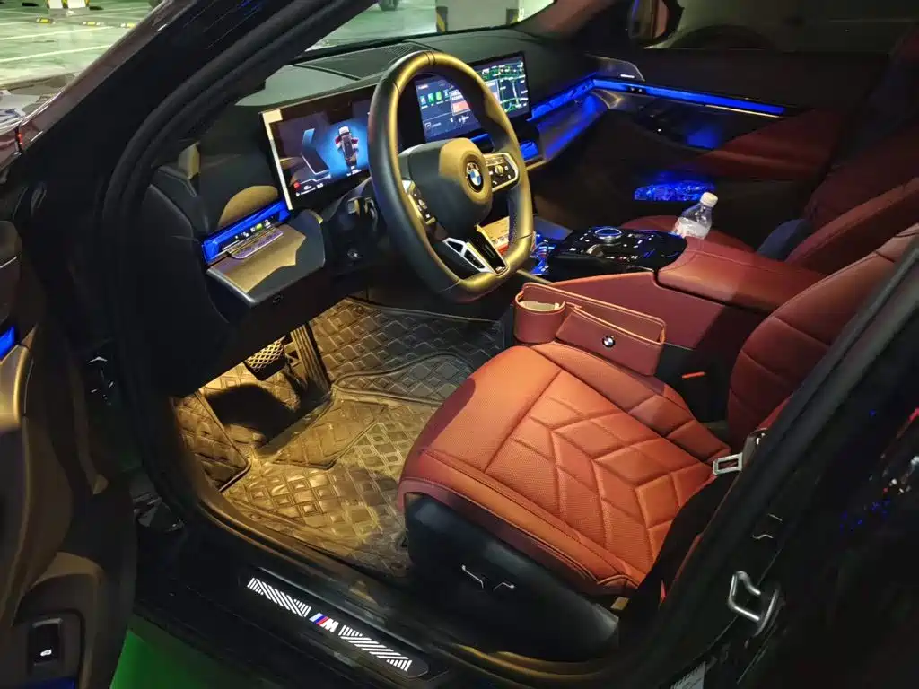 BMW 5 Series — миниатюра 4
